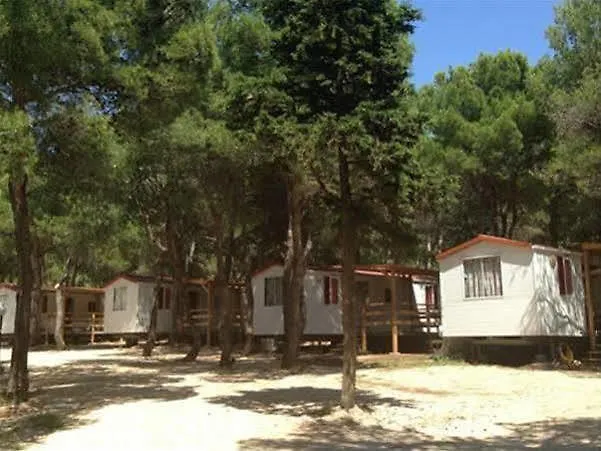 Prázdninový areál Camp Porat 3*