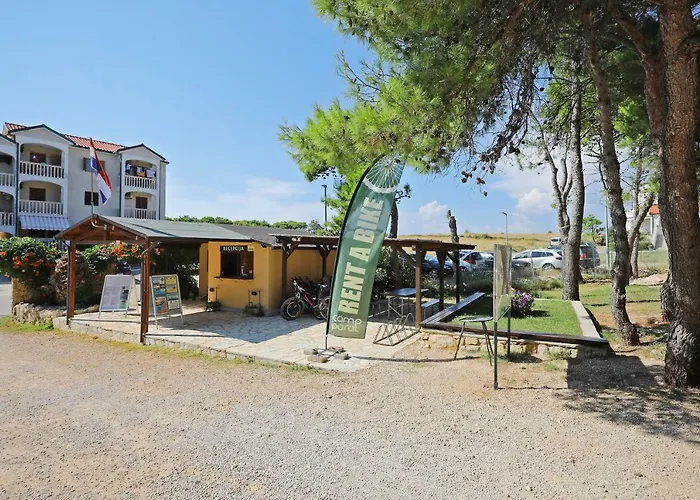 Prázdninový areál Camp Porat 3*