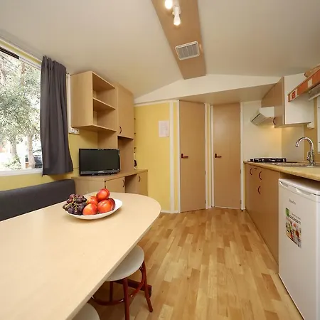 홀리데이파크 Camp Porat 포블랴나