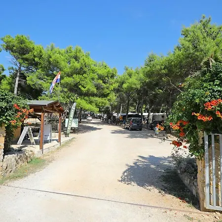 홀리데이파크 Camp Porat 포블랴나